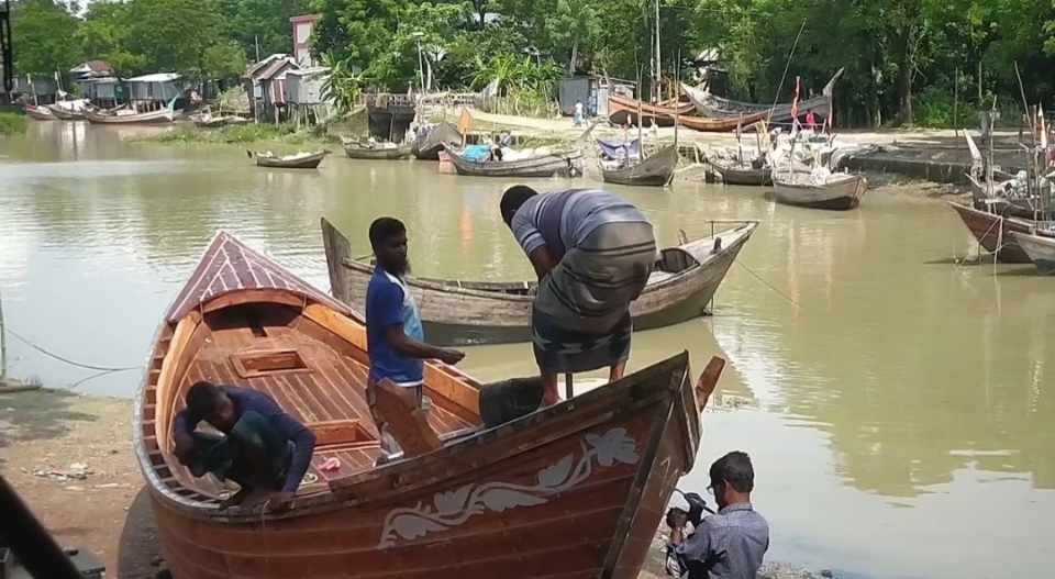 আজ মধ্যরাত থেকে কর্মহীন হবেন ভোলার ২ লক্ষাধিক জেলে